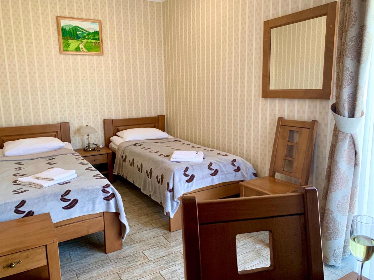 פוליאנה Mini Hotel Solnce Karpat מראה חיצוני תמונה