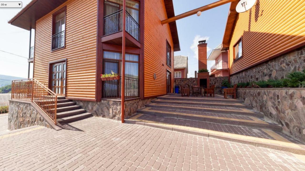 פוליאנה Mini Hotel Solnce Karpat מראה חיצוני תמונה